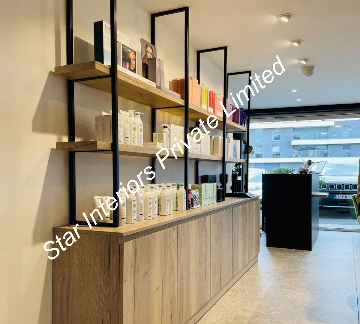 Makeup display units