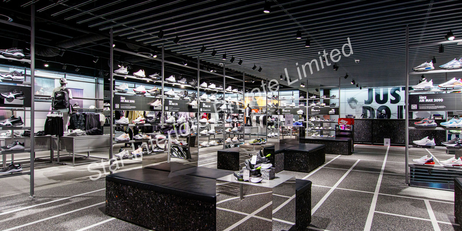 Fashion & Apparel Rack